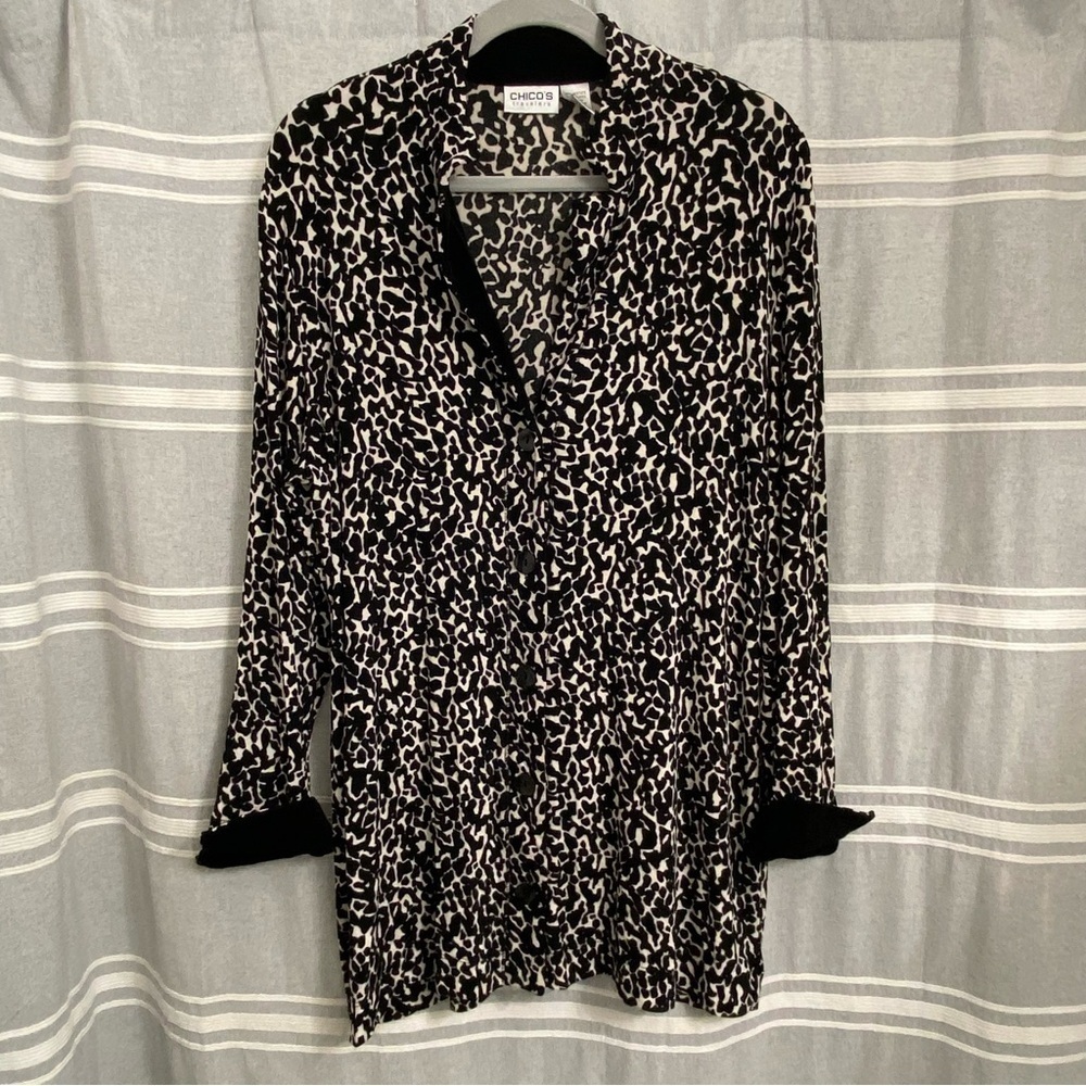 CHICOS / Travelers Leopard Print 3/4 Sleeve Button Front Cardigan Size 3(XL-16)